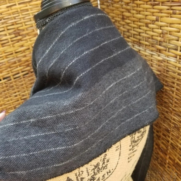 Valentina soft wool scarf/ muffler - Picture 3 of 8